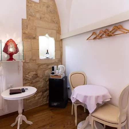 Le Nicchie Luxury Couette-café