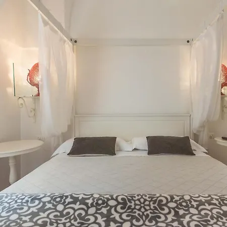 Le Nicchie Luxury Bed and breakfast