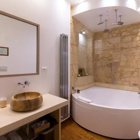 Le Nicchie Luxury Couette-café 4*