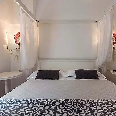 Le Nicchie Luxury Bed & Breakfast